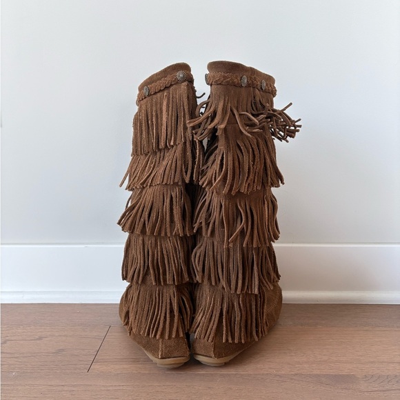 MINNETONKA 5 Layer Fringe Boots Size 7 BROWN - Picture 4 of 10
